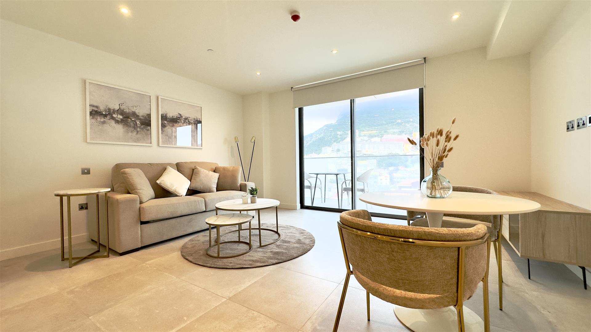 Image of Apartment - 1 Bathrooms for Rental in EuroCity-Gibraltar, Image 1